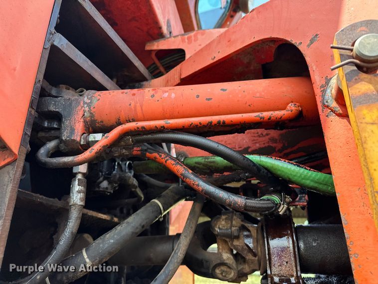 image for item EJ8883 1978 Allis-Chalmers  7580 4WD tractor