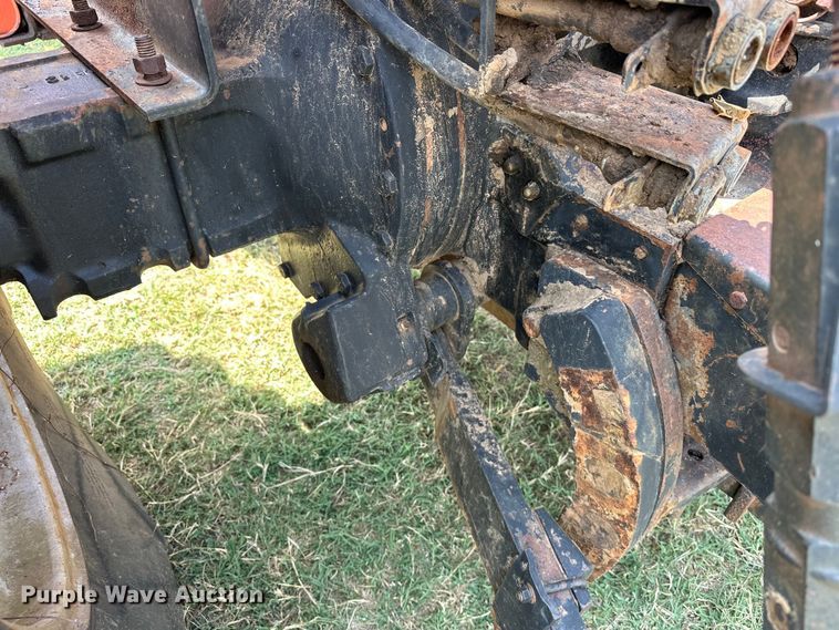 image for item EJ8883 1978 Allis-Chalmers  7580 4WD tractor