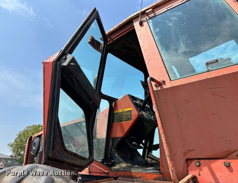 image for item EJ8883 1978 Allis-Chalmers  7580 4WD tractor