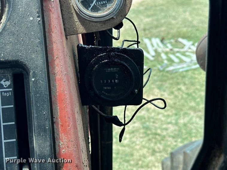 image for item EJ8883 1978 Allis-Chalmers  7580 4WD tractor