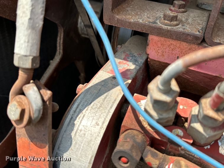 image for item EJ8883 1978 Allis-Chalmers  7580 4WD tractor