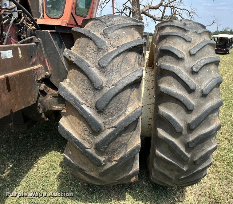 image for item EJ8883 1978 Allis-Chalmers  7580 4WD tractor