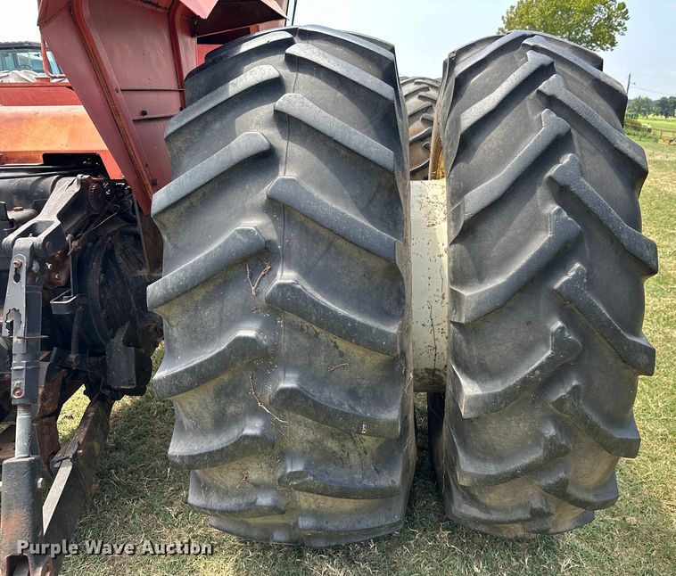 image for item EJ8883 1978 Allis-Chalmers  7580 4WD tractor