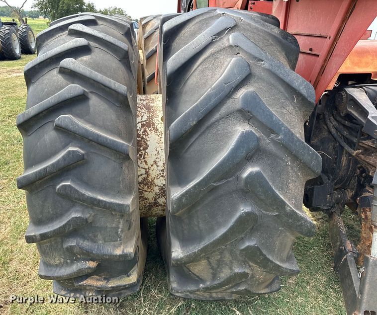 image for item EJ8883 1978 Allis-Chalmers  7580 4WD tractor