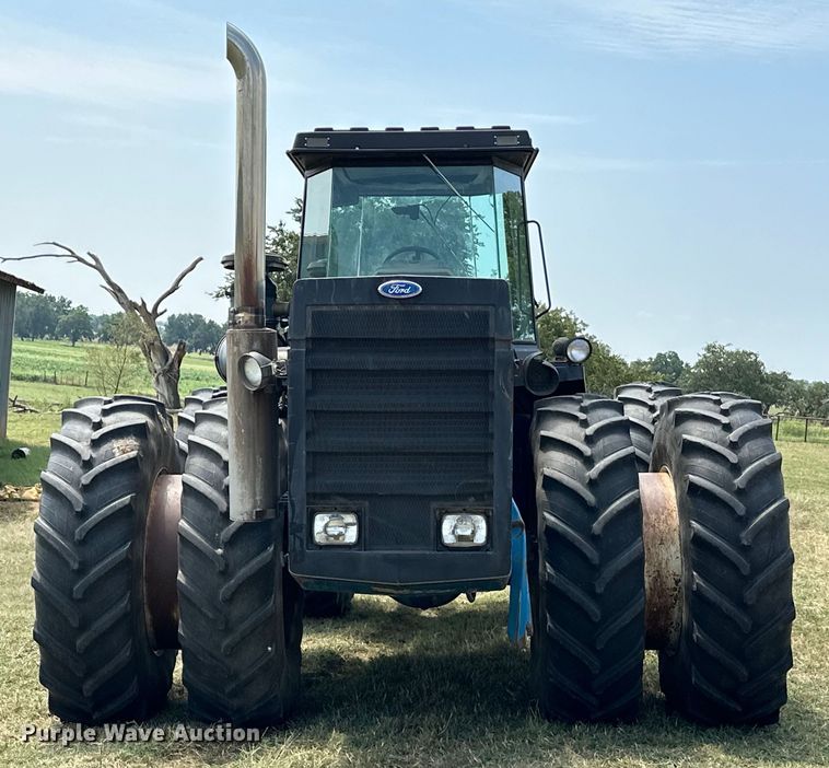 image for item EJ8884 1990 Ford 876 Versatile  4WD tractor