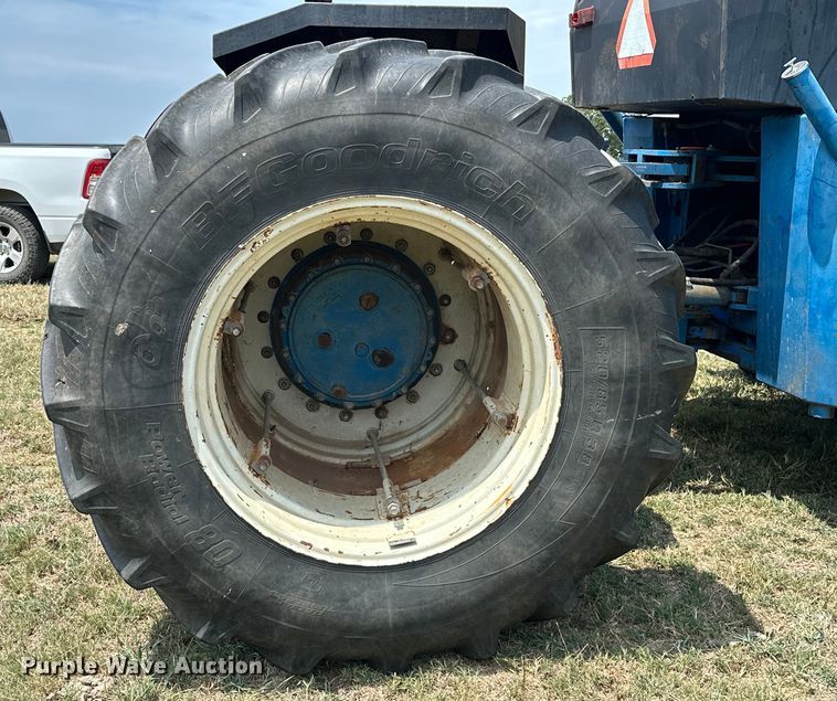 image for item EJ8884 1990 Ford 876 Versatile  4WD tractor