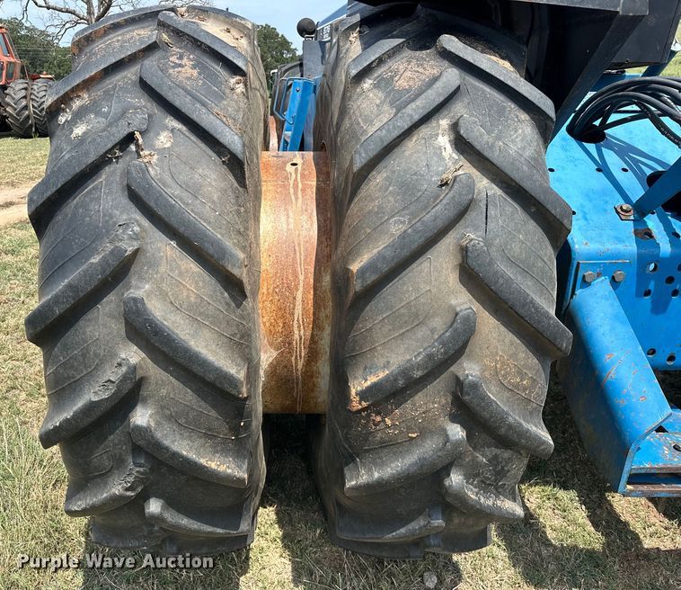 image for item EJ8884 1990 Ford 876 Versatile  4WD tractor