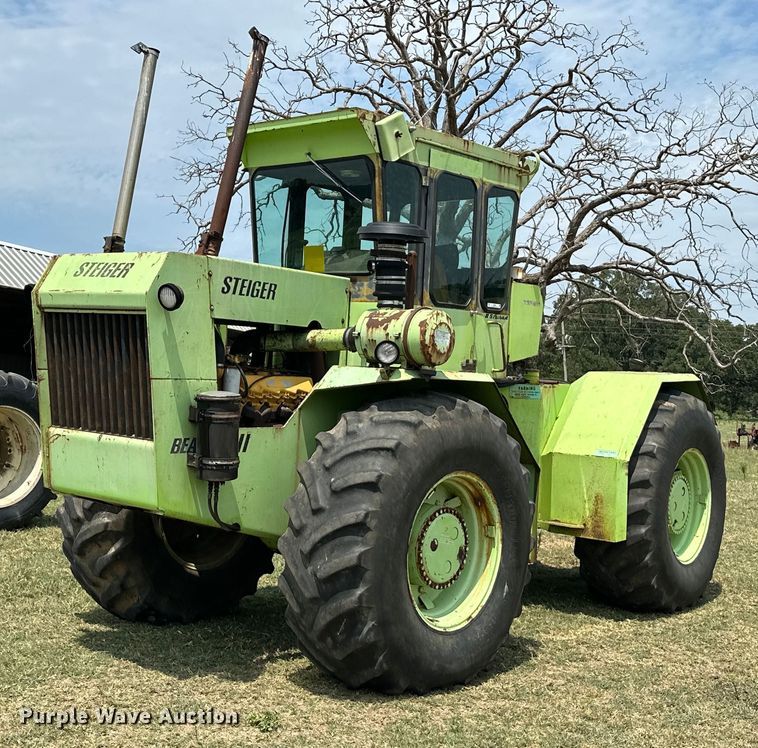 image for item EJ8885 1975 Steiger Bearcat II 4WD tractor