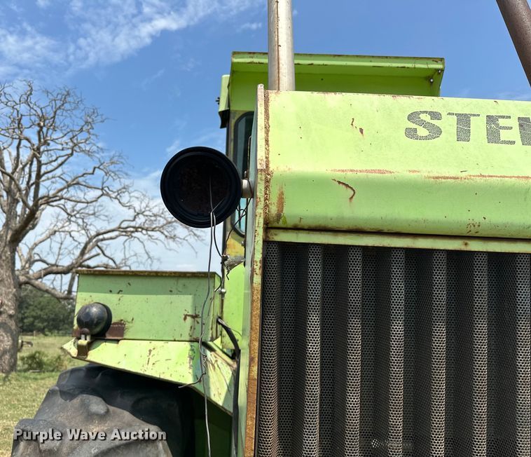 image for item EJ8885 1975 Steiger Bearcat II 4WD tractor