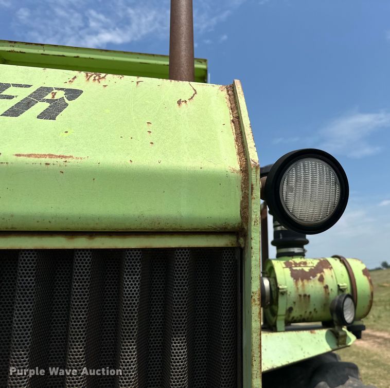 image for item EJ8885 1975 Steiger Bearcat II 4WD tractor