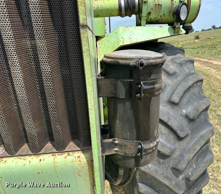 image for item EJ8885 1975 Steiger Bearcat II 4WD tractor