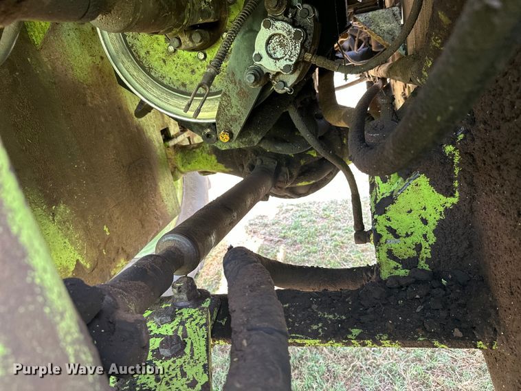 image for item EJ8885 1975 Steiger Bearcat II 4WD tractor