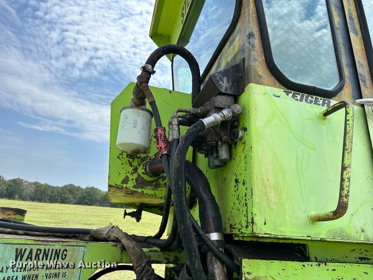 image for item EJ8885 1975 Steiger Bearcat II 4WD tractor