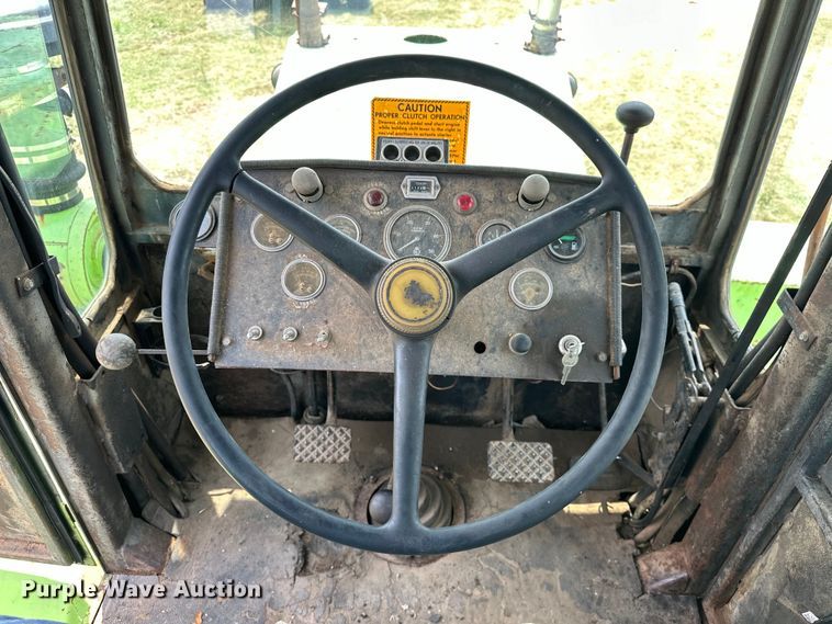 image for item EJ8885 1975 Steiger Bearcat II 4WD tractor