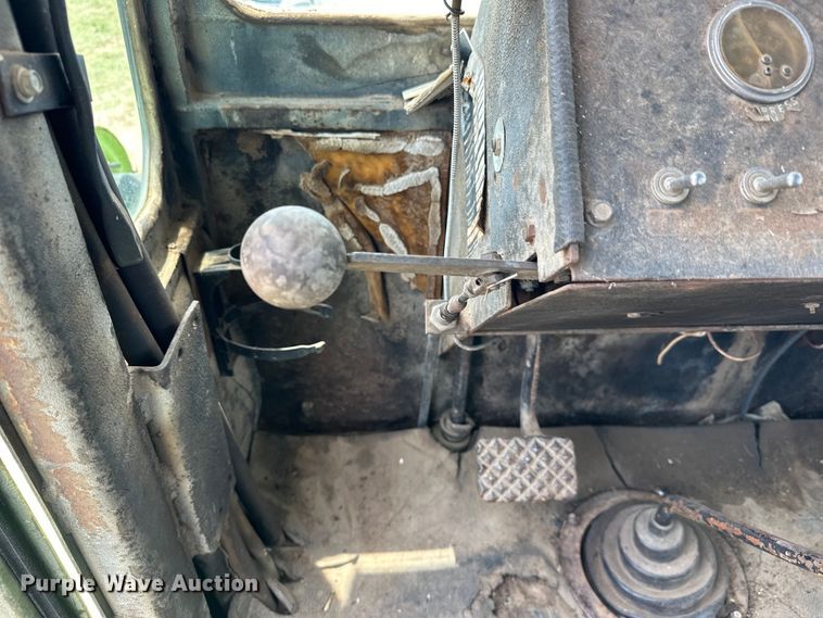 image for item EJ8885 1975 Steiger Bearcat II 4WD tractor