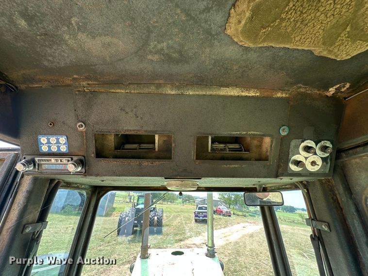 image for item EJ8885 1975 Steiger Bearcat II 4WD tractor