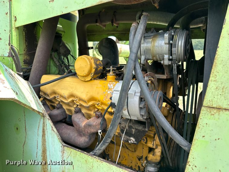 image for item EJ8885 1975 Steiger Bearcat II 4WD tractor