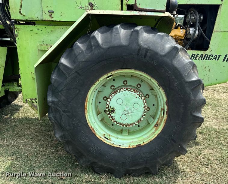 image for item EJ8885 1975 Steiger Bearcat II 4WD tractor