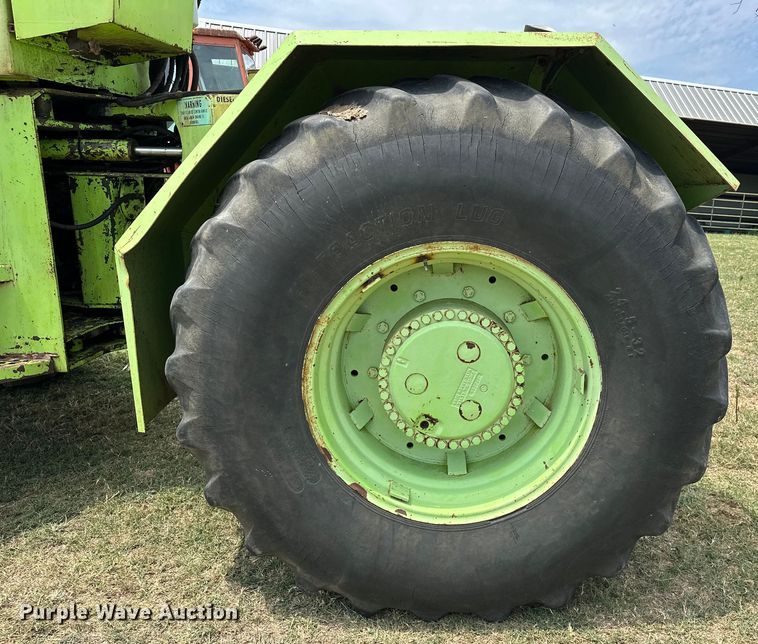 image for item EJ8885 1975 Steiger Bearcat II 4WD tractor