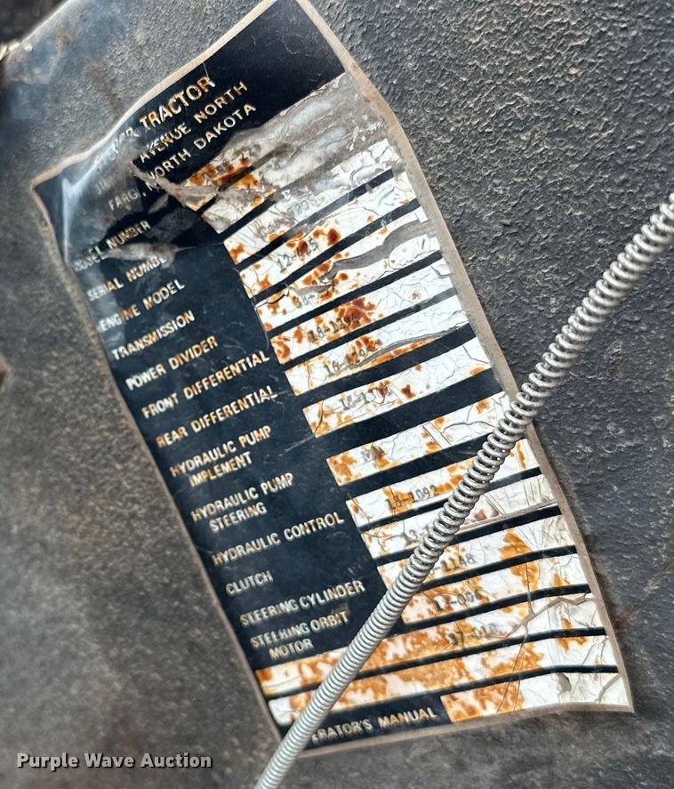 image for item EJ8885 1975 Steiger Bearcat II 4WD tractor