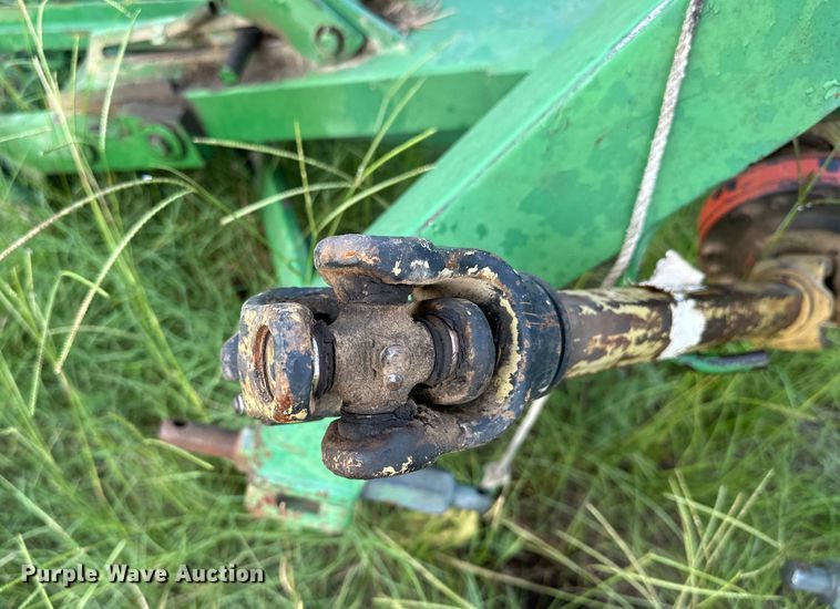 image for item EJ8894 2015 John Deere 275 disc mower