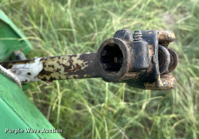 image for item EJ8894 2015 John Deere 275 disc mower