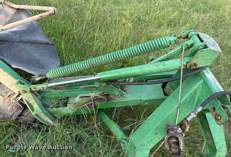 image for item EJ8894 2015 John Deere 275 disc mower