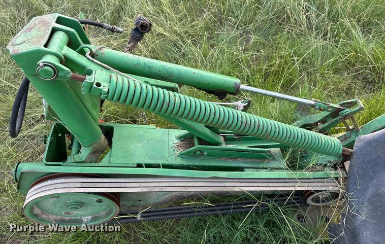 image for item EJ8894 2015 John Deere 275 disc mower