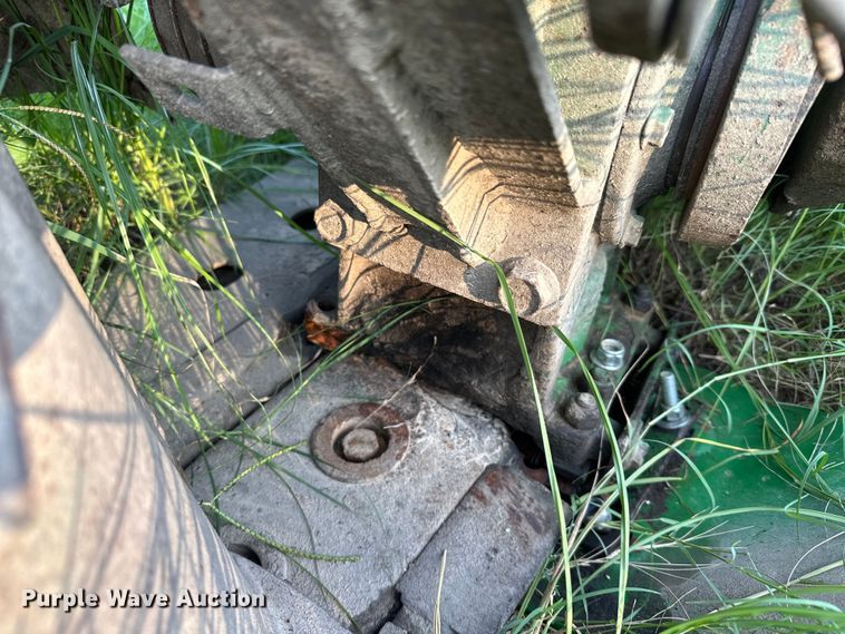 image for item EJ8894 2015 John Deere 275 disc mower