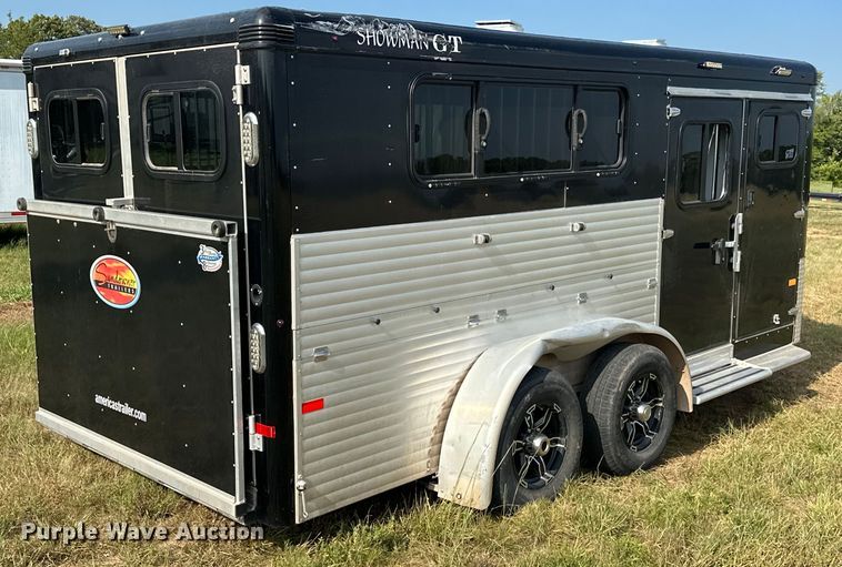 image for item EJ8909 2021 Sundowner  Showman GT livestock trailer