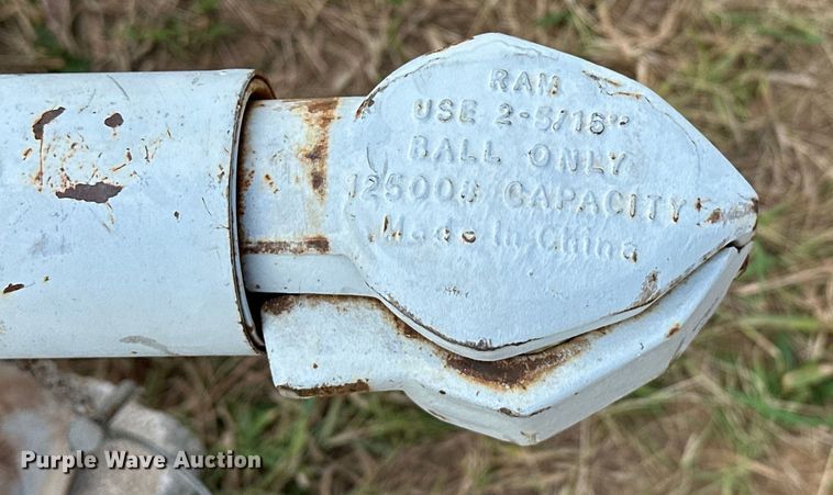 image for item EJ8909 2021 Sundowner  Showman GT livestock trailer