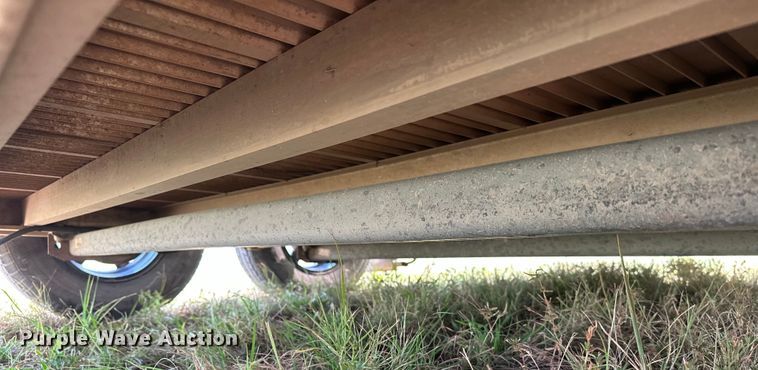 image for item EJ8909 2021 Sundowner  Showman GT livestock trailer