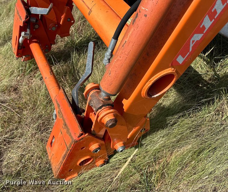 image for item EJ8910 2012 Kubota M7040D MFWD tractor