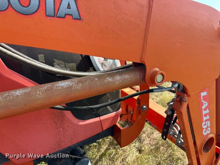 image for item EJ8910 2012 Kubota M7040D MFWD tractor