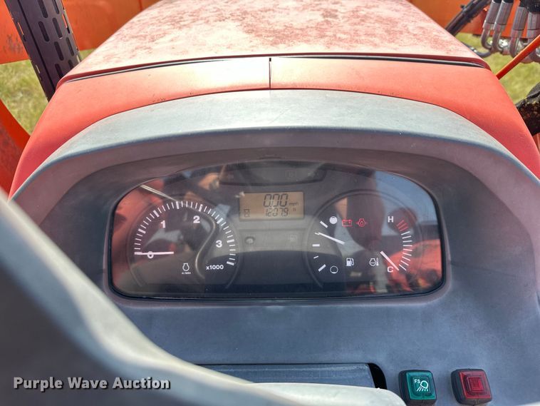 image for item EJ8910 2012 Kubota M7040D MFWD tractor