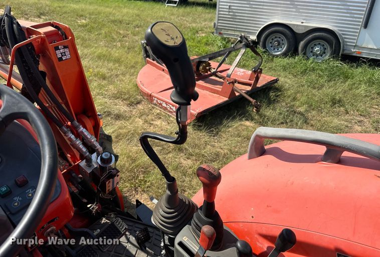 image for item EJ8910 2012 Kubota M7040D MFWD tractor