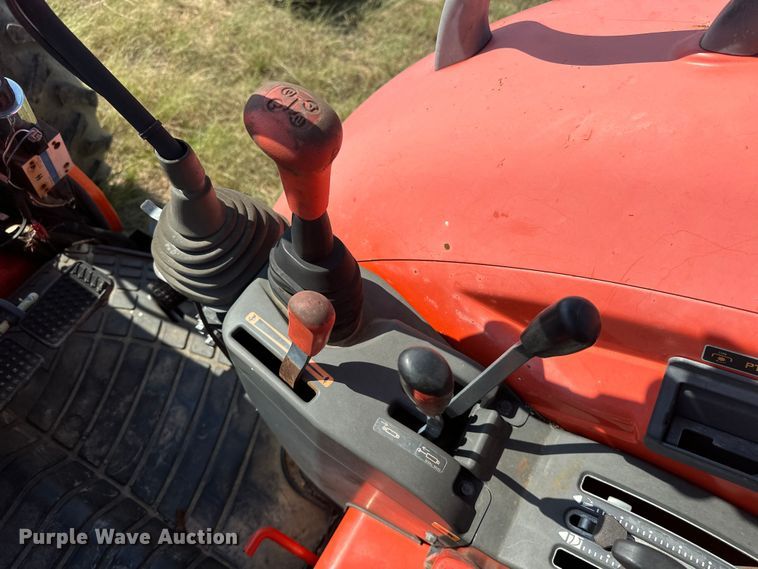 image for item EJ8910 2012 Kubota M7040D MFWD tractor