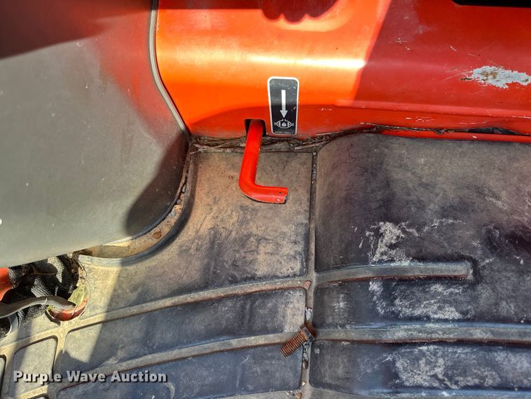 image for item EJ8910 2012 Kubota M7040D MFWD tractor