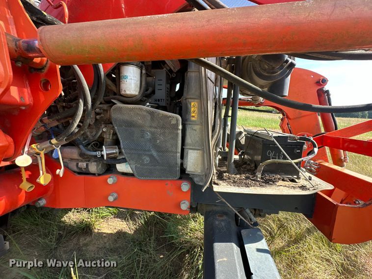 image for item EJ8910 2012 Kubota M7040D MFWD tractor