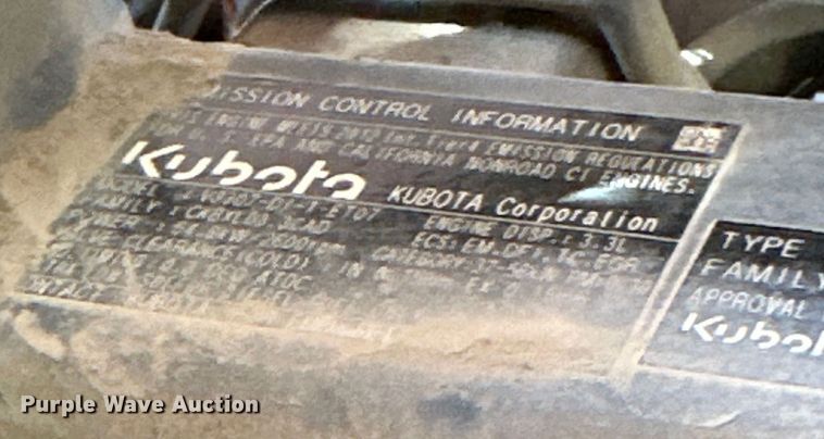 image for item EJ8910 2012 Kubota M7040D MFWD tractor