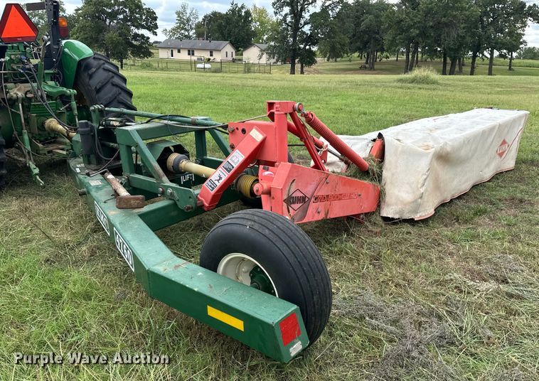 image for item EJ8965 Kuhn  GMD800-GII HD disc mower