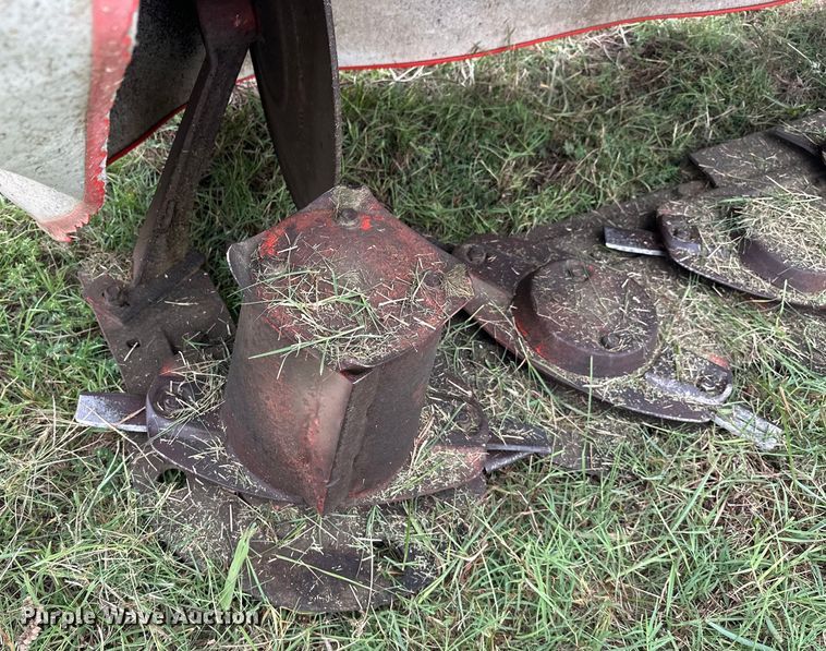 image for item EJ8965 Kuhn  GMD800-GII HD disc mower