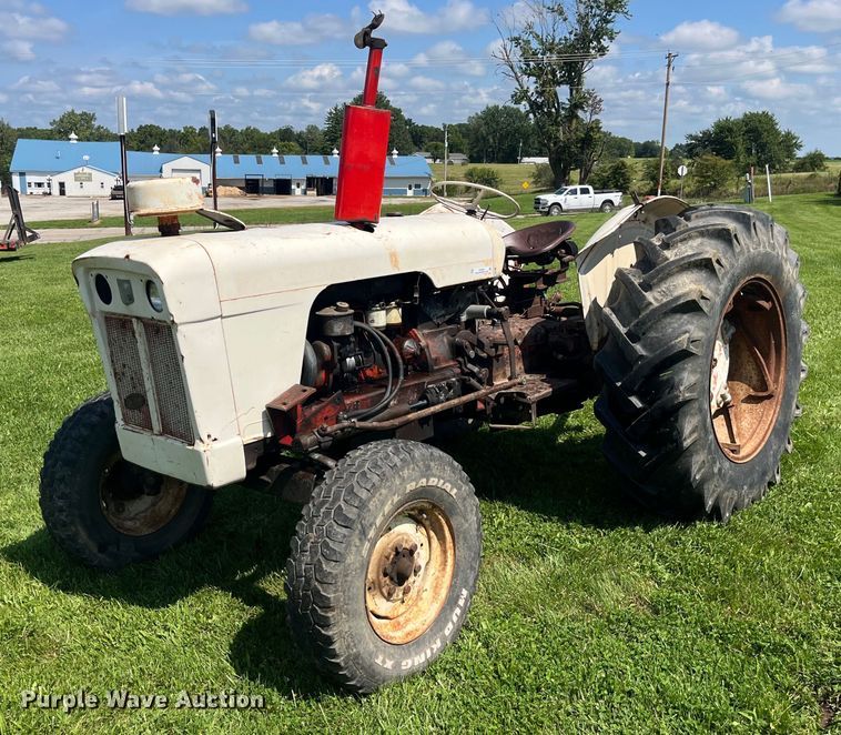 image for item EK8945 1964 David Brown 990 Selectmatic tractor