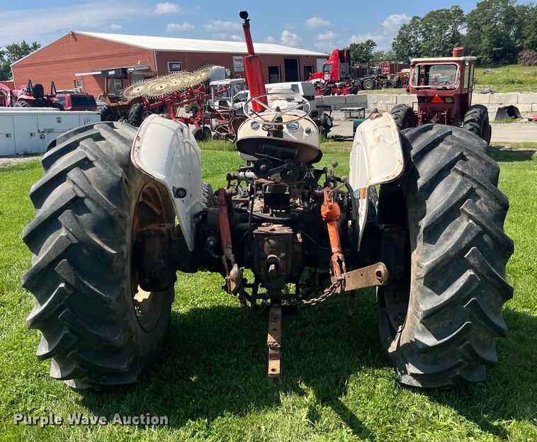 image for item EK8945 1964 David Brown 990 Selectmatic tractor