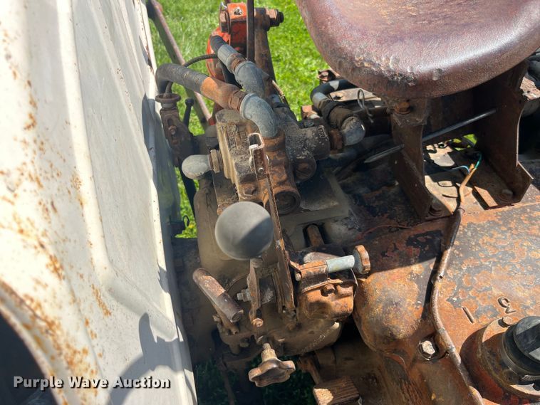 image for item EK8945 1964 David Brown 990 Selectmatic tractor