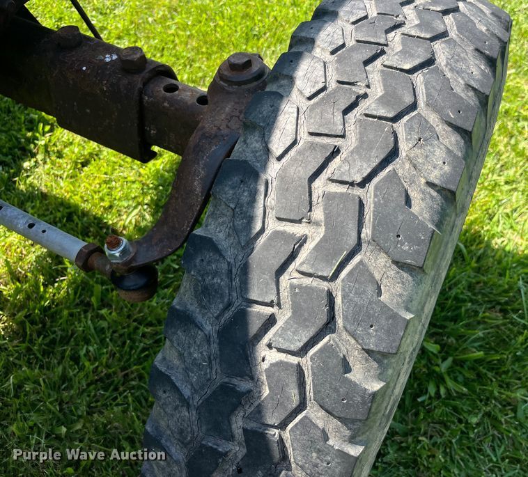 image for item EK8945 1964 David Brown 990 Selectmatic tractor