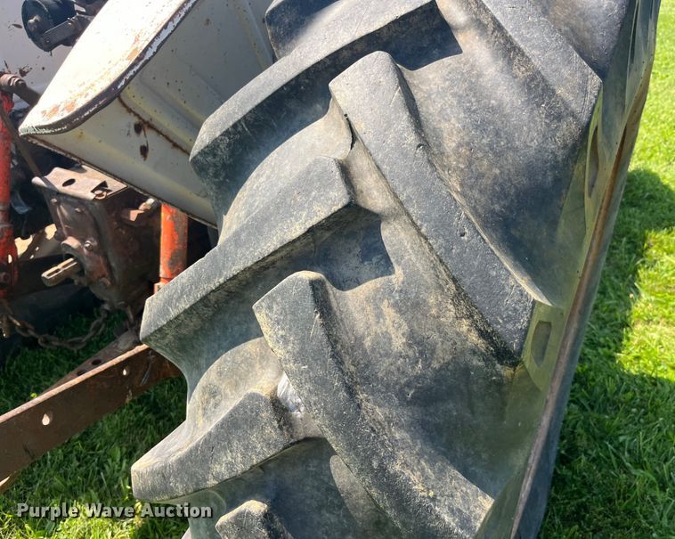 image for item EK8945 1964 David Brown 990 Selectmatic tractor