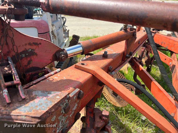 image for item EK8956 Massey Ferguson five bottom plow