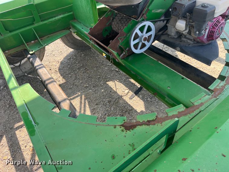 image for item EK8987 Seed Shuttle SS290 seed tender