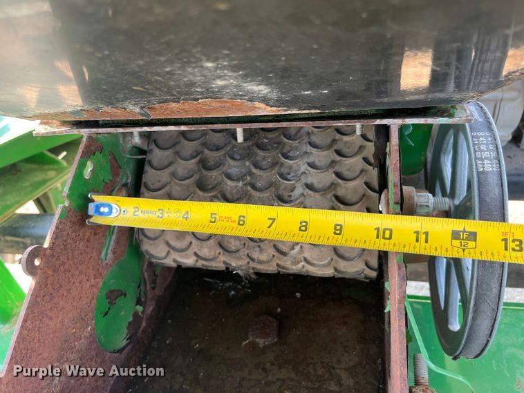 image for item EK8987 Seed Shuttle SS290 seed tender